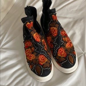 Jeffrey Campbell sneaker